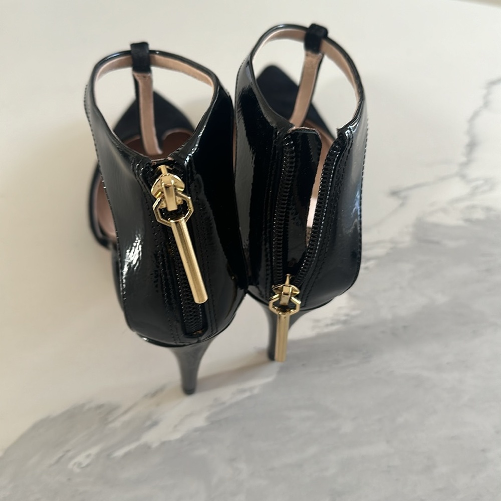 New Without Box. Only Tried Them On. Never Worn. - image 3